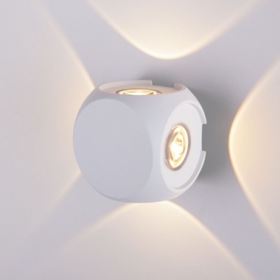 1504 TECHNO LED / Светильник садово-парковый со светодиодами CUBE белый